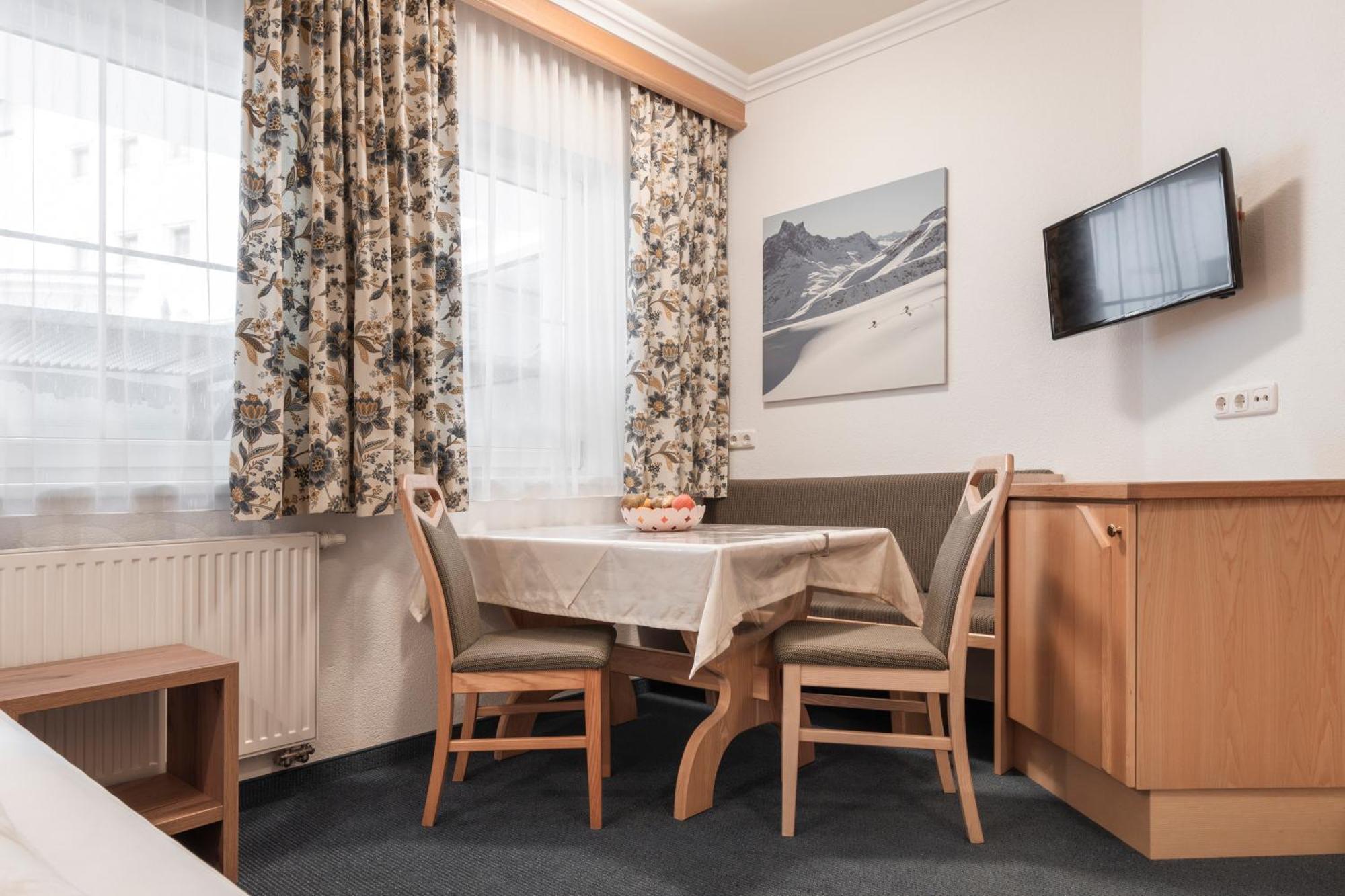 Schmid Rooms & Apartments Ischgl Kültér fotó